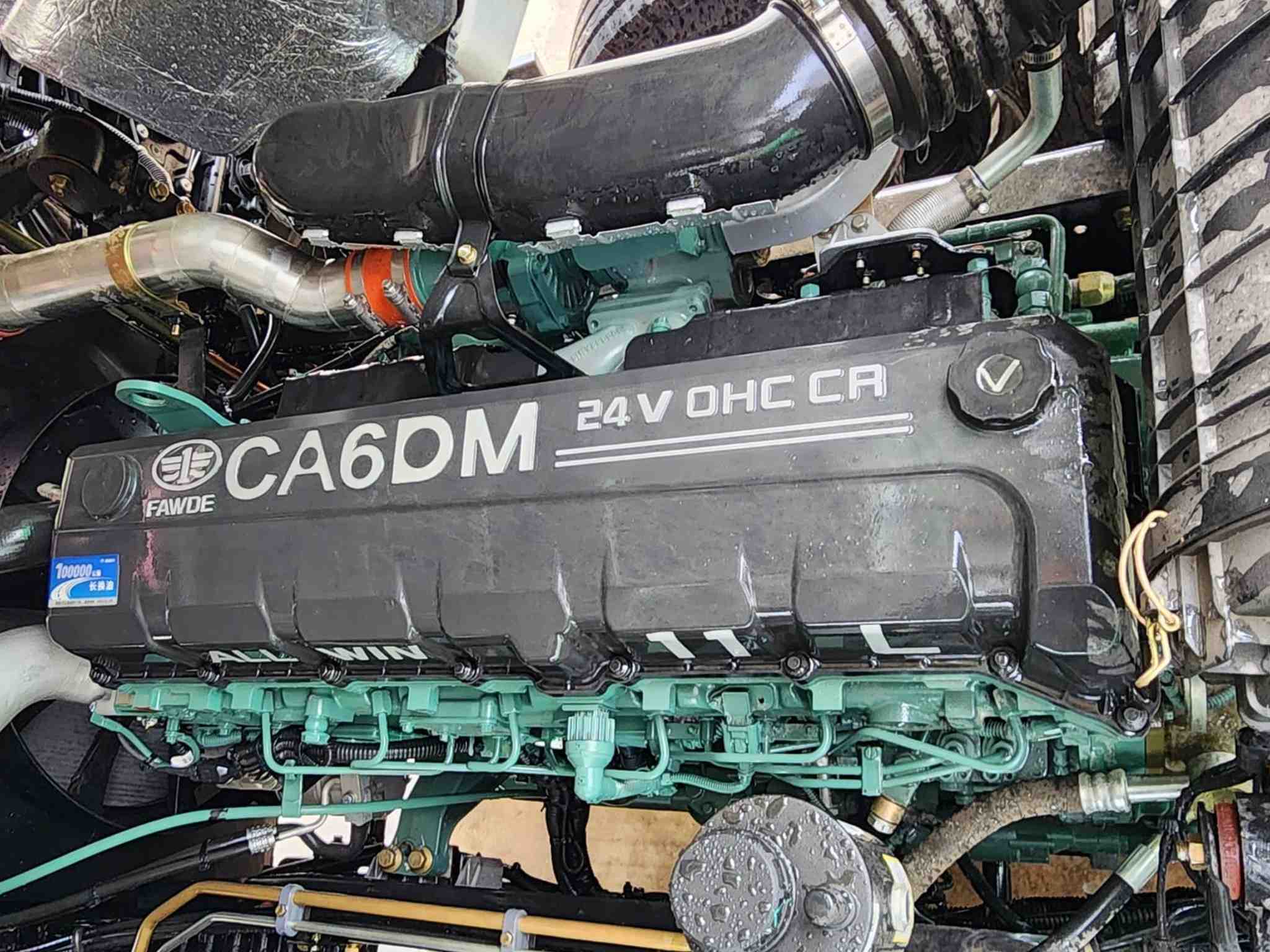 dong-co-Faw-JH6-460-hp-cau-dau